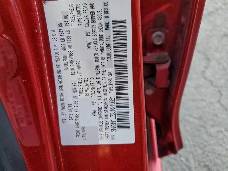 2018 MAZDA 3 TOURING  