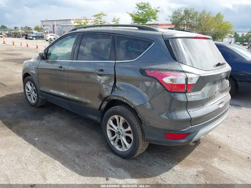 2018 FORD ESCAPE SE