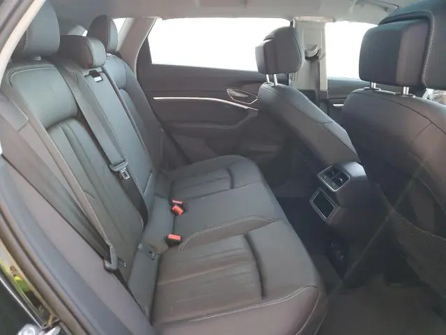 2024 AUDI Q8 E-TRON PREMIUM PLUS  