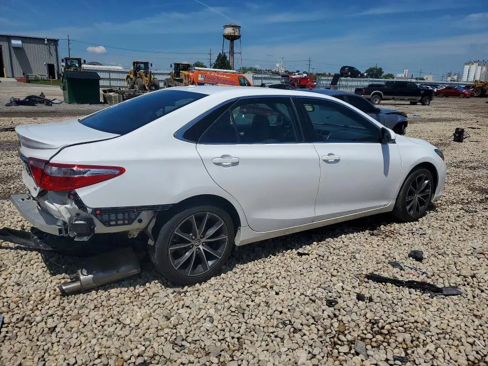 2017 TOYOTA CAMRY XSE  