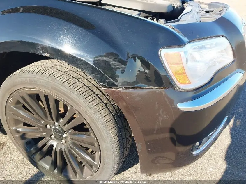 2012 CHRYSLER 300 LIMITED