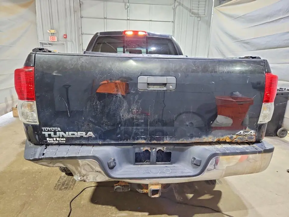 2010 TOYOTA TUNDRA DOUBLE CAB SR5  