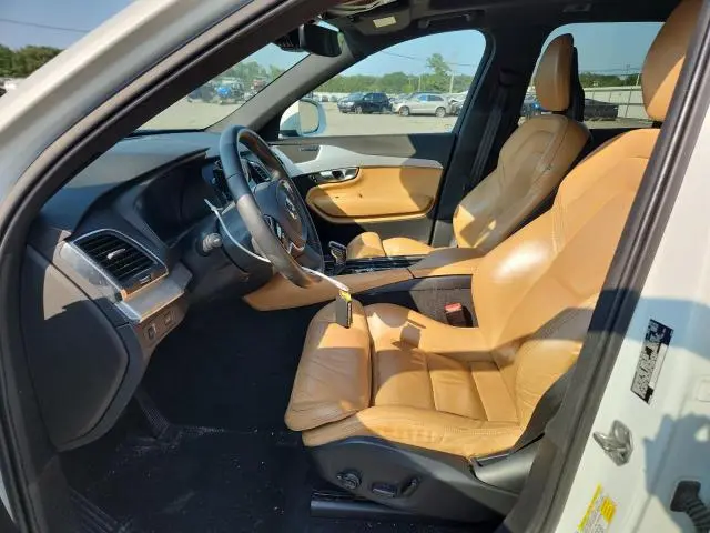 2017 VOLVO XC90 T6  