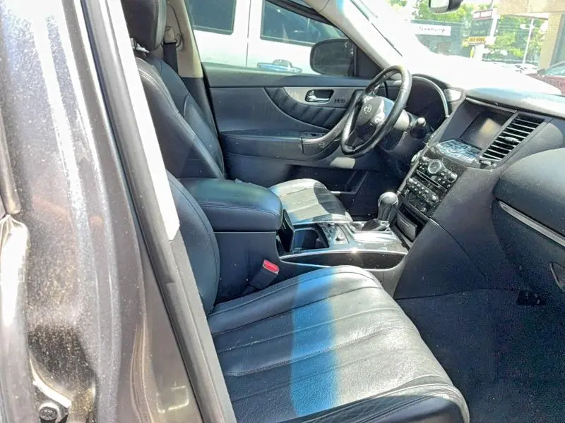 2015 INFINITI QX70 BASE  