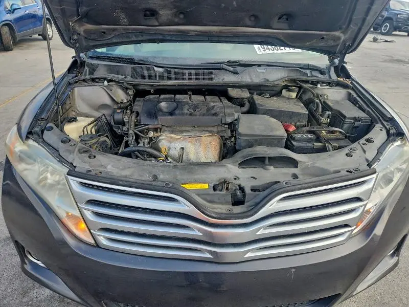 2012 TOYOTA VENZA LE  