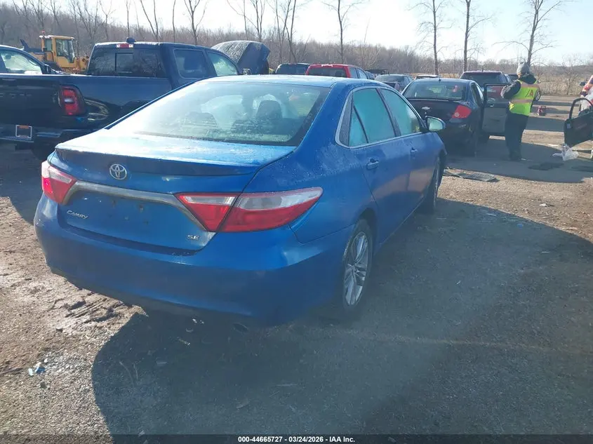 2017 TOYOTA CAMRY SE