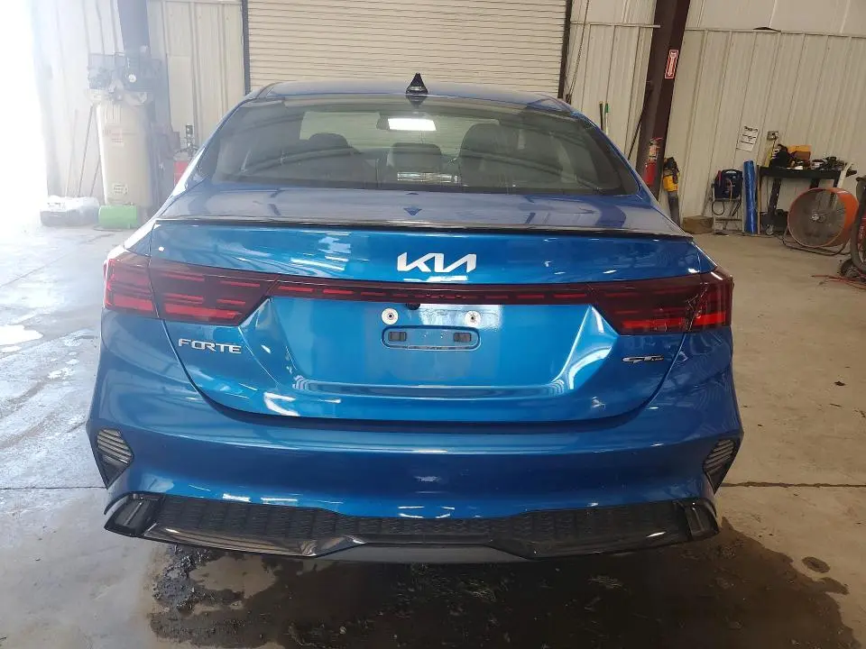 2023 KIA FORTE GT LINE  