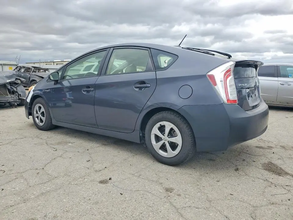 2015 TOYOTA PRIUS FOUR  