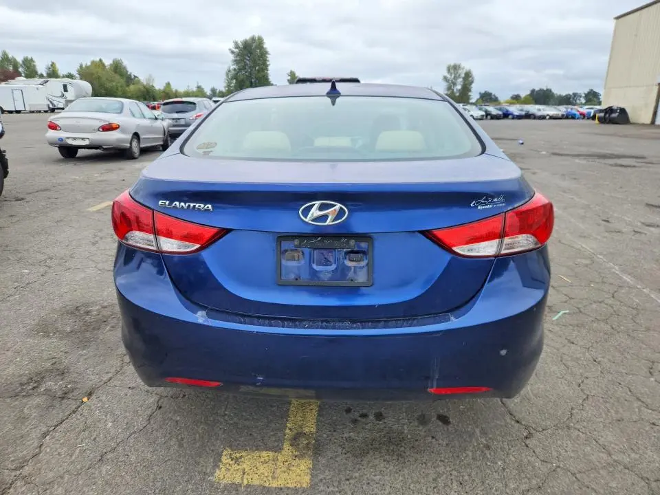 2013 HYUNDAI ELANTRA GLS  