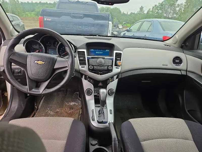 2012 CHEVROLET CRUZE LS  