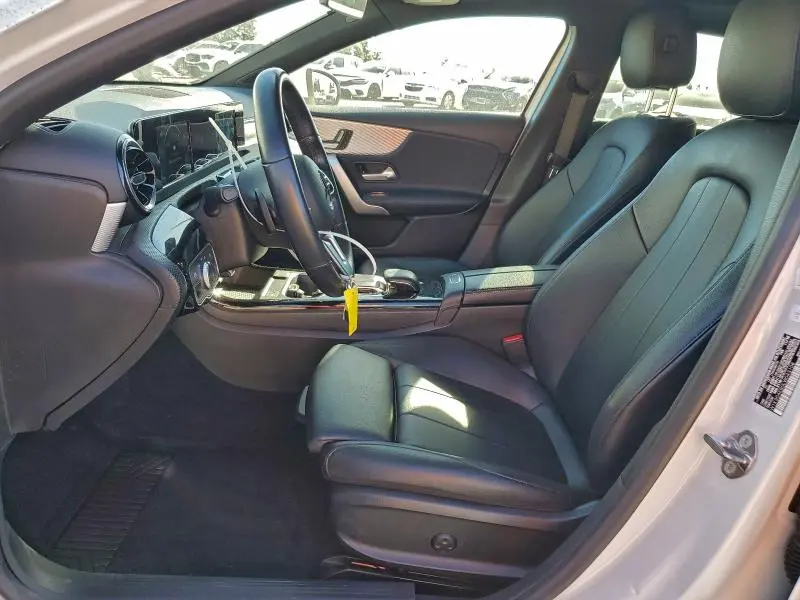 2020 MERCEDES-BENZ A 220  