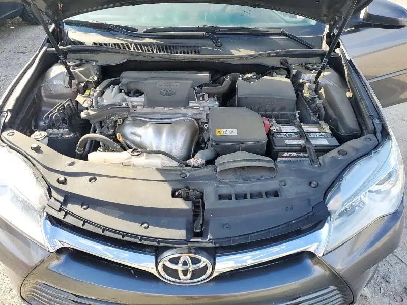 2017 TOYOTA CAMRY XLE  