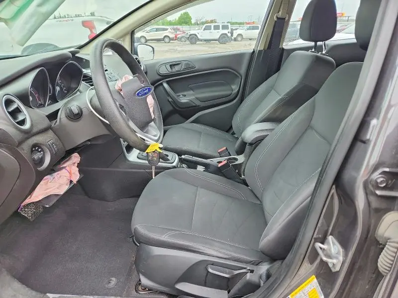 2017 FORD FIESTA SE  