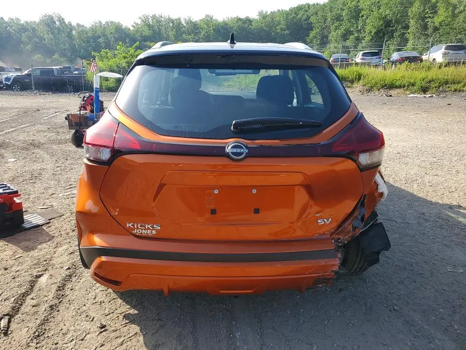 2024 NISSAN KICKS SV  