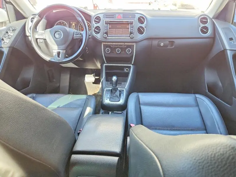 2011 VOLKSWAGEN TIGUAN S  