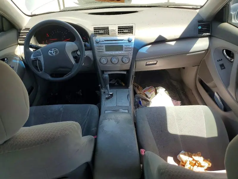 2010 TOYOTA CAMRY LE  