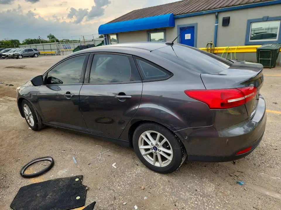 2016 FORD FOCUS SE  