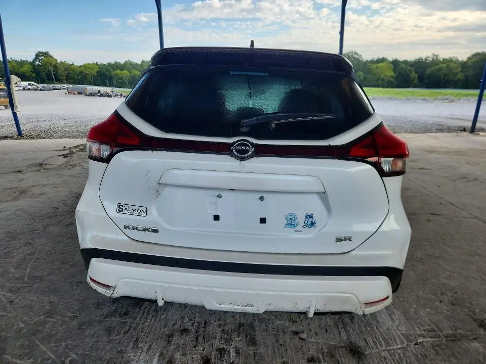 2023 NISSAN KICKS SR  