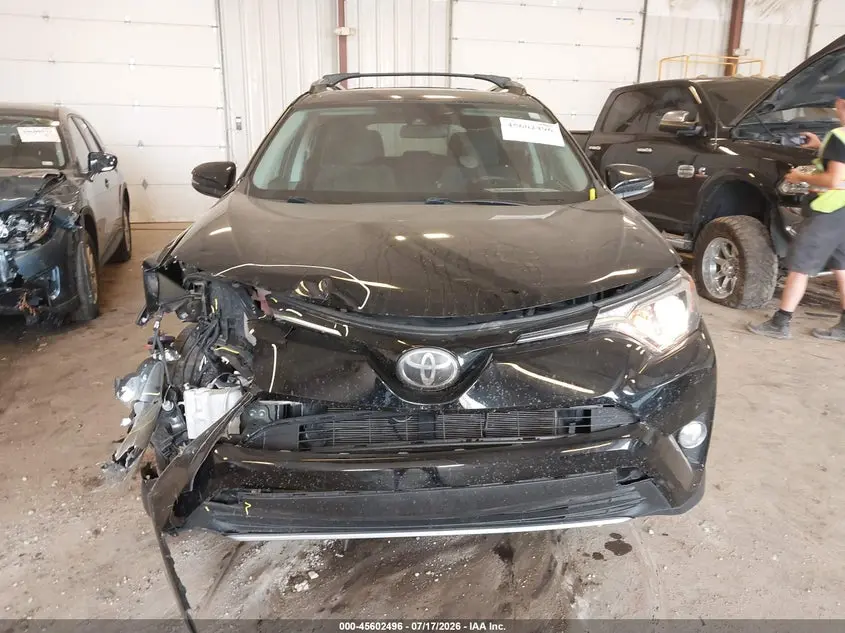 2018 TOYOTA RAV4 XLE