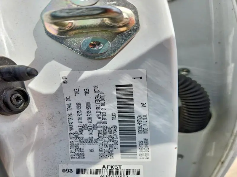 2018 TOYOTA TUNDRA CREWMAX SR5  