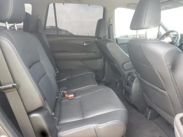 2021 HONDA PILOT SE  