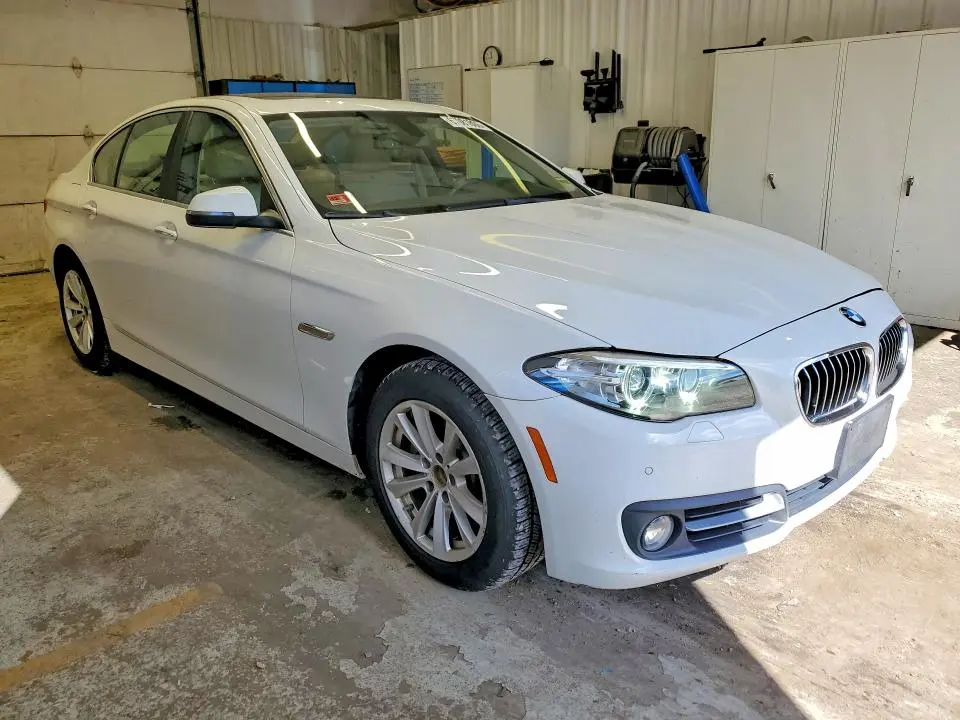 2016 BMW 528 XI  