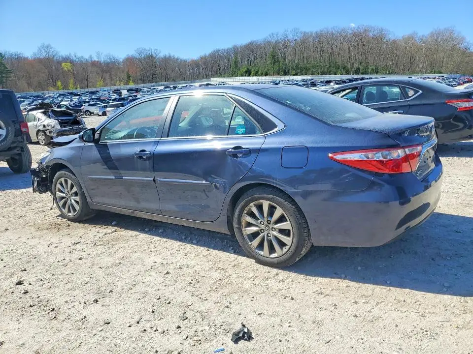 2017 TOYOTA CAMRY XLE  