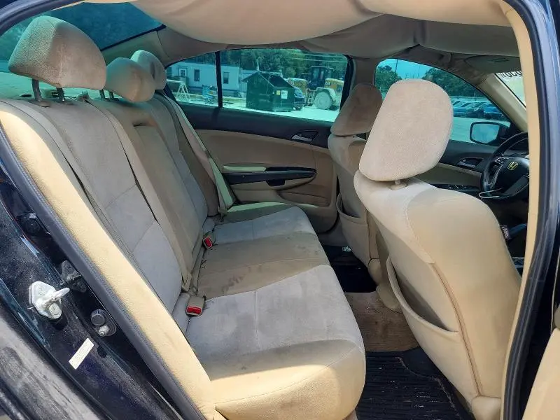 2010 HONDA ACCORD LX  