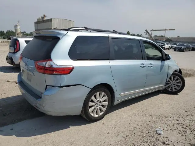 2016 TOYOTA SIENNA XLE  