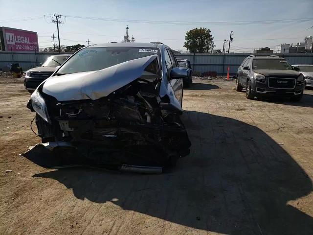 2019 TOYOTA SIENNA LE