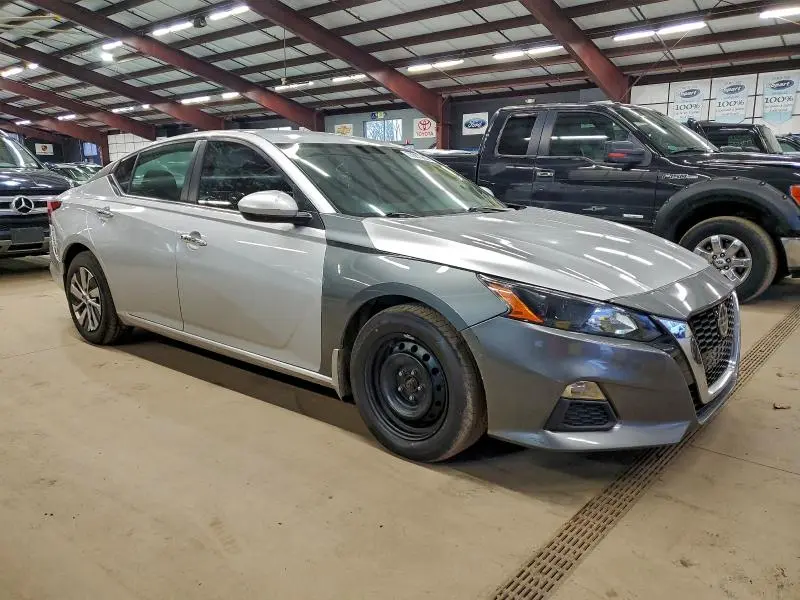 2019 NISSAN ALTIMA S  