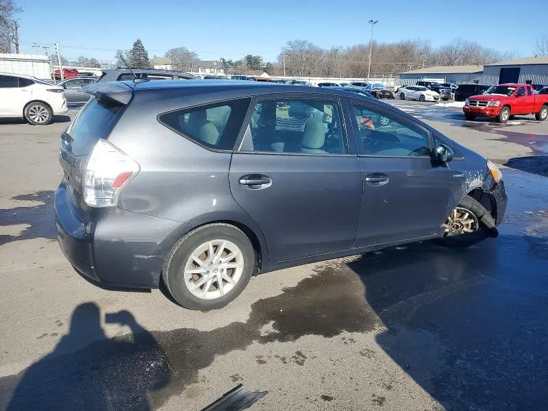 2012 TOYOTA PRIUS V   