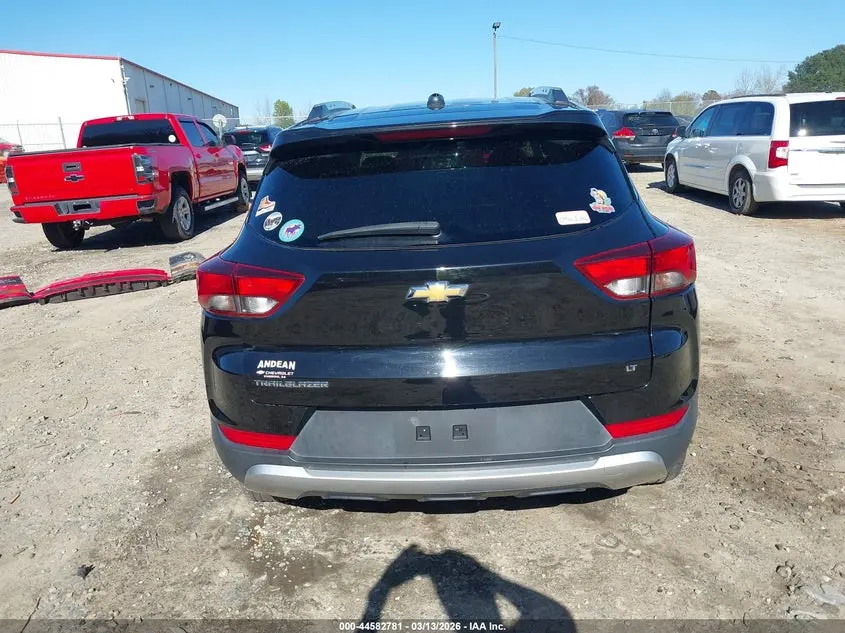 2022 CHEVROLET TRAILBLAZER FWD LT