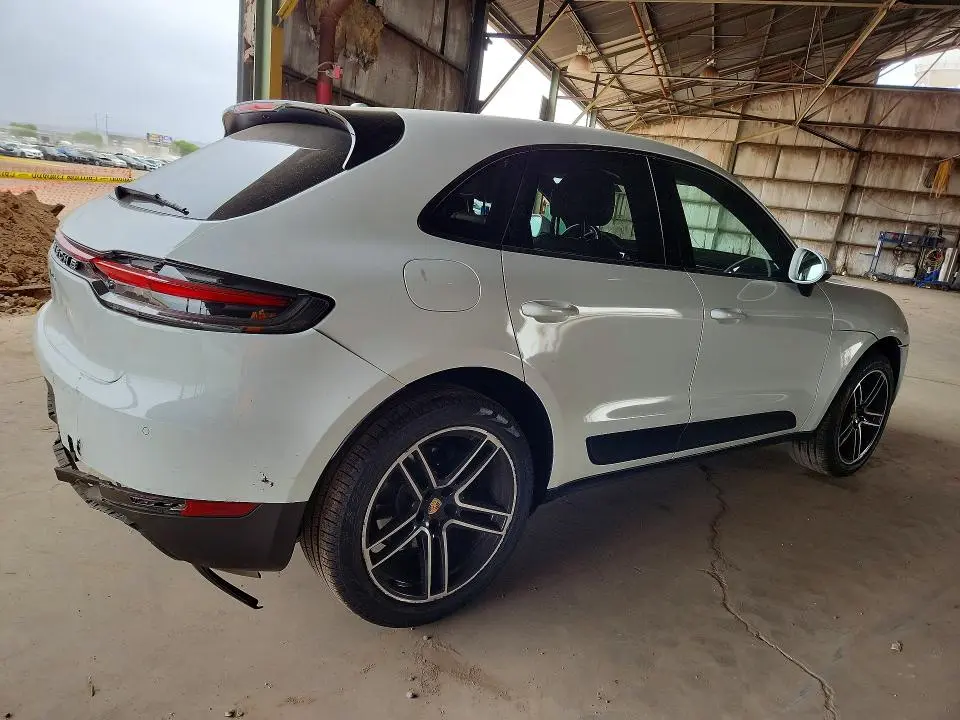 2020 PORSCHE MACAN   