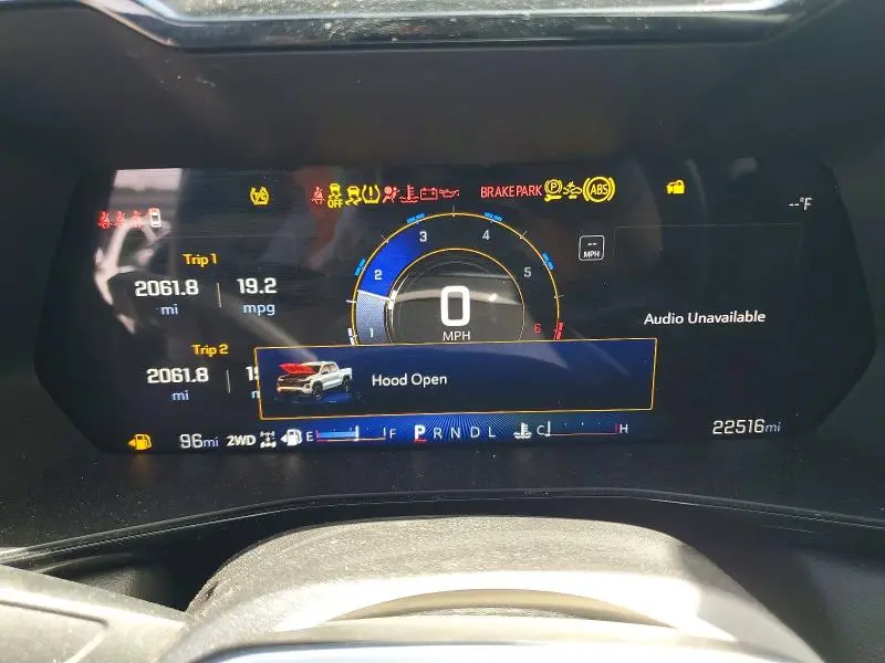 2024 CHEVROLET COLORADO LT  
