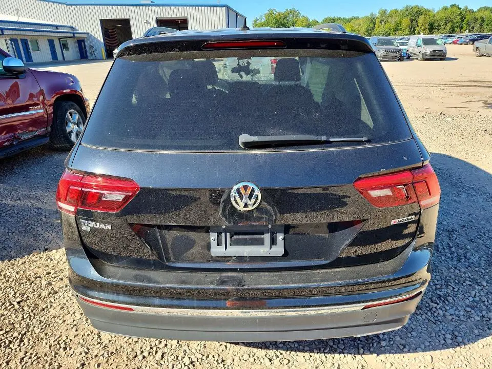 2021 VOLKSWAGEN TIGUAN SE  