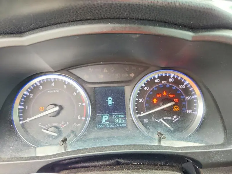 2015 TOYOTA HIGHLANDER LE  