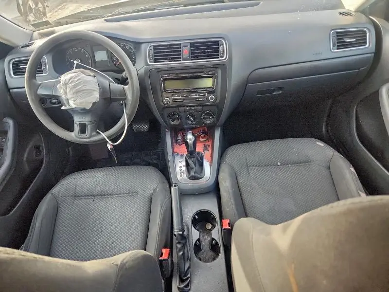 2013 VOLKSWAGEN JETTA BASE  