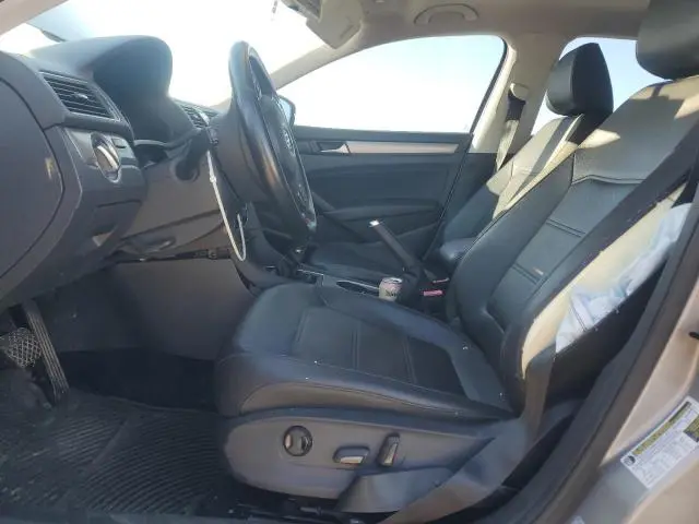2014 VOLKSWAGEN PASSAT SE  