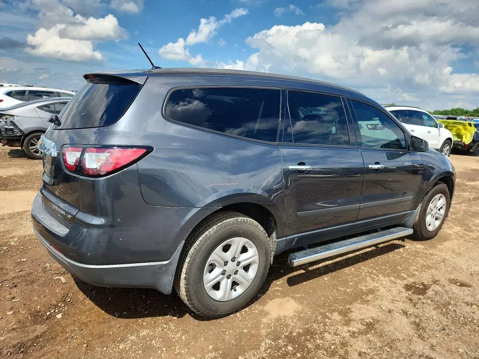 2013 CHEVROLET TRAVERSE LS  