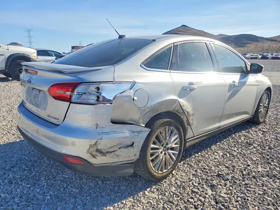 2017 FORD FOCUS TITANIUM  