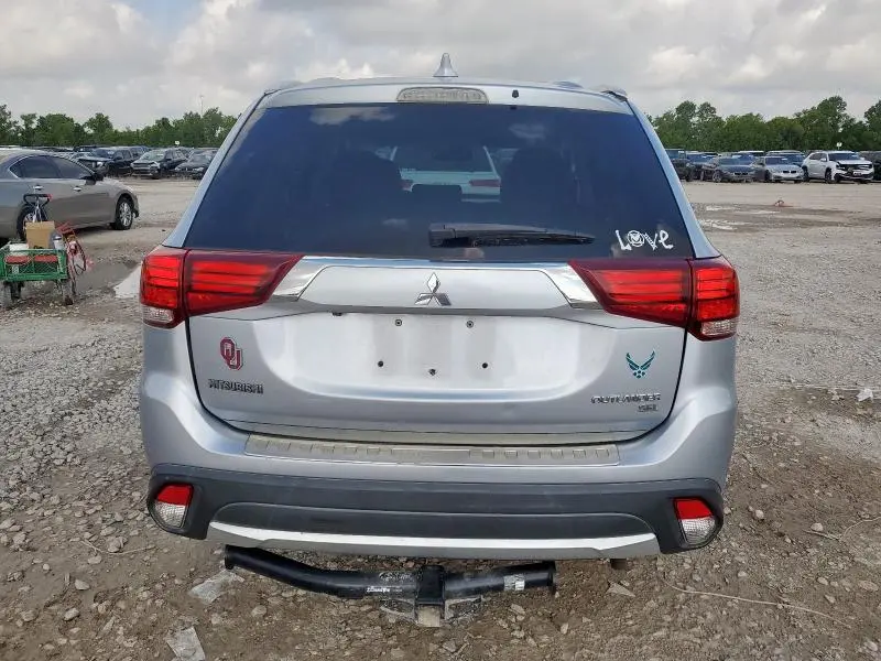 2017 MITSUBISHI OUTLANDER SE  