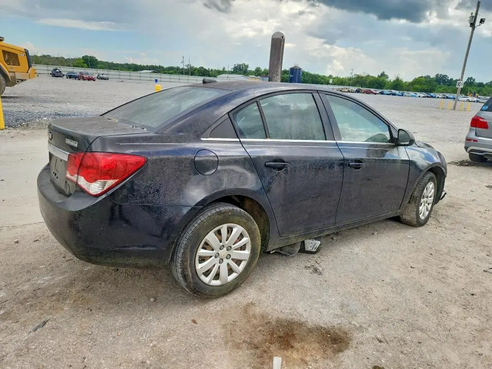 2011 CHEVROLET CRUZE LS  