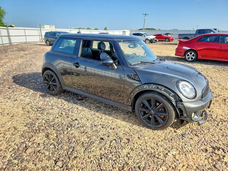2012 MINI COOPER S  