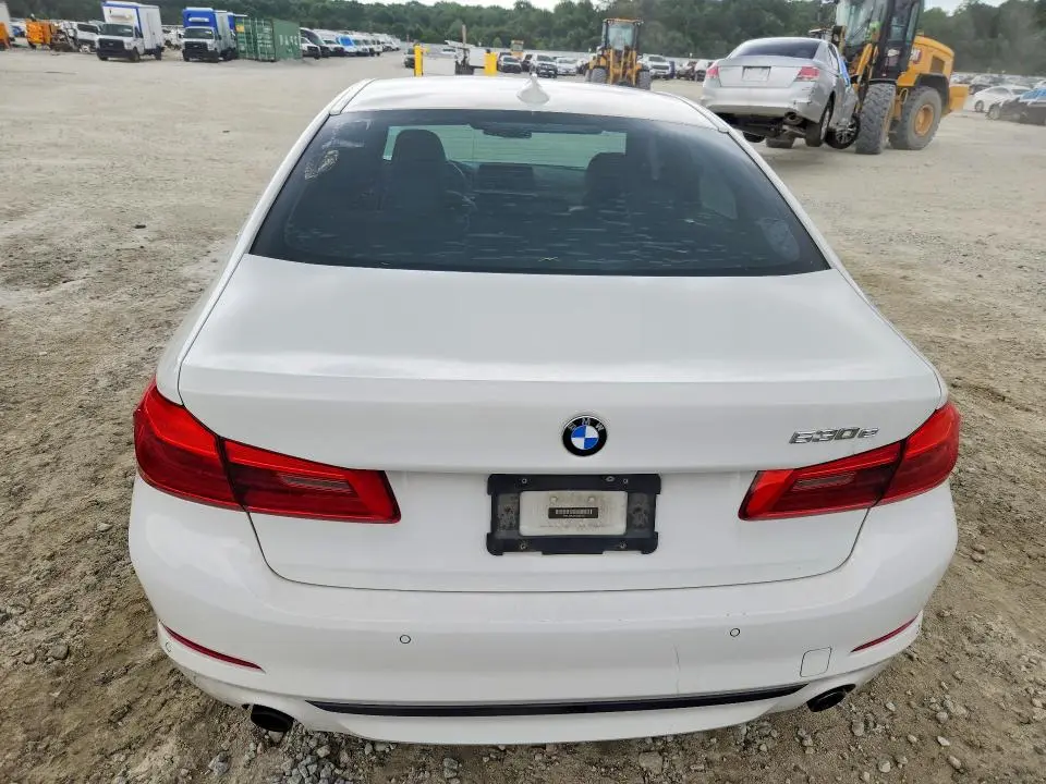2018 BMW 530E   