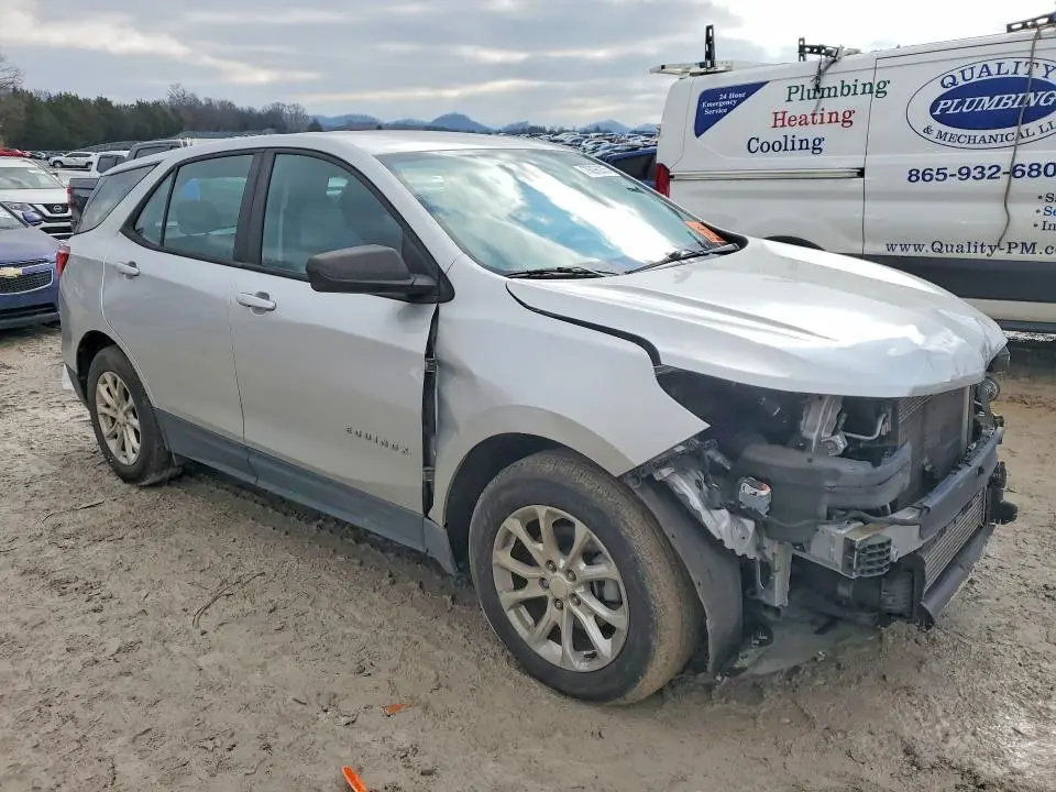 2020 CHEVROLET EQUINOX LS  