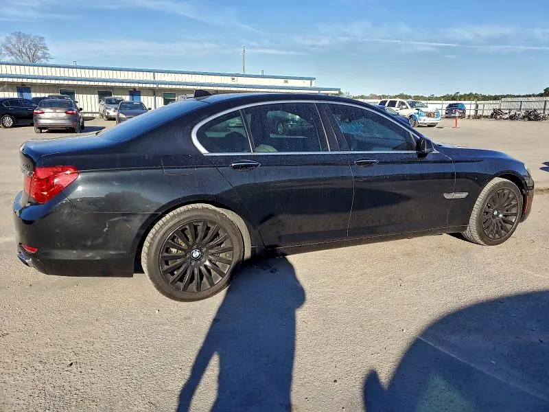 2010 BMW 750 I  