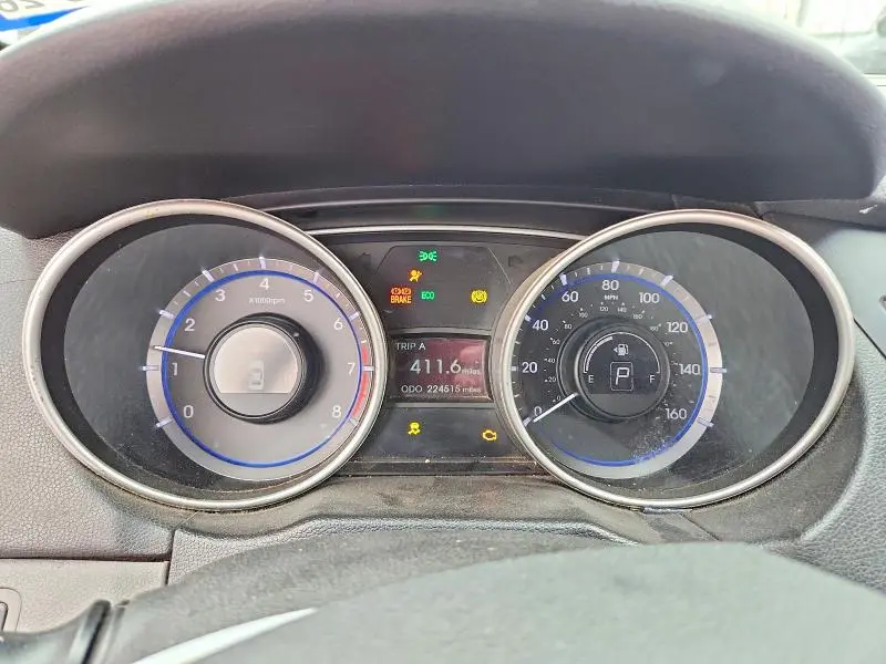 2011 HYUNDAI SONATA GLS  