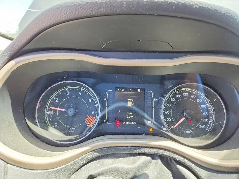 2014 JEEP CHEROKEE SPORT  