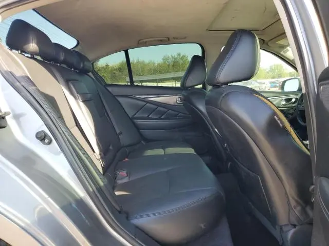 2015 INFINITI Q50 BASE
